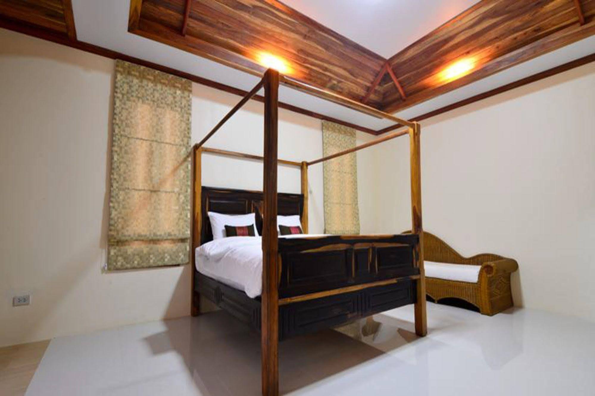 The Boon House, Khon Kaen Hotel Exterior photo